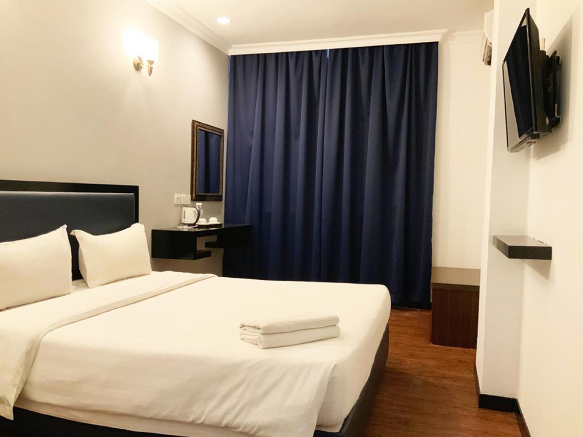 Golden Hotel Kota Kinabalu Bagian luar foto