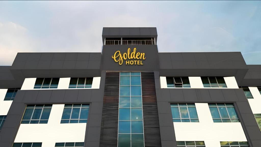 Golden Hotel Kota Kinabalu Bagian luar foto