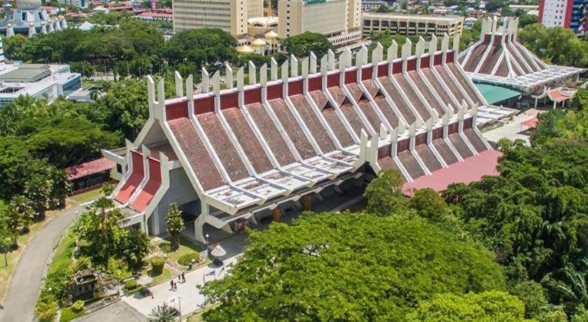 Golden Hotel Kota Kinabalu Bagian luar foto